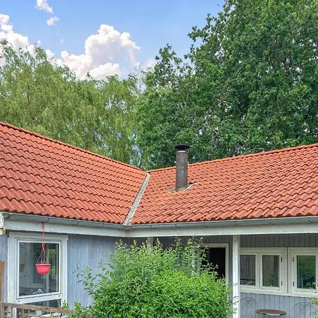 2 Bedroom Awesome In Ferienhaus *