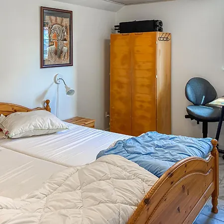 2 Bedroom Awesome In בית נופש *