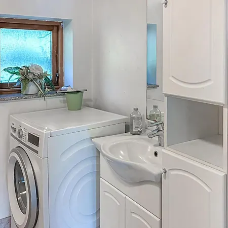 בית נופש 2 Bedroom Awesome In Store Fuglede